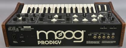 Moog-Prodigy (j-wires need cleaning)